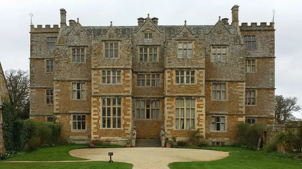 Wolf Hall: The Mirror and the Light Filming Locations