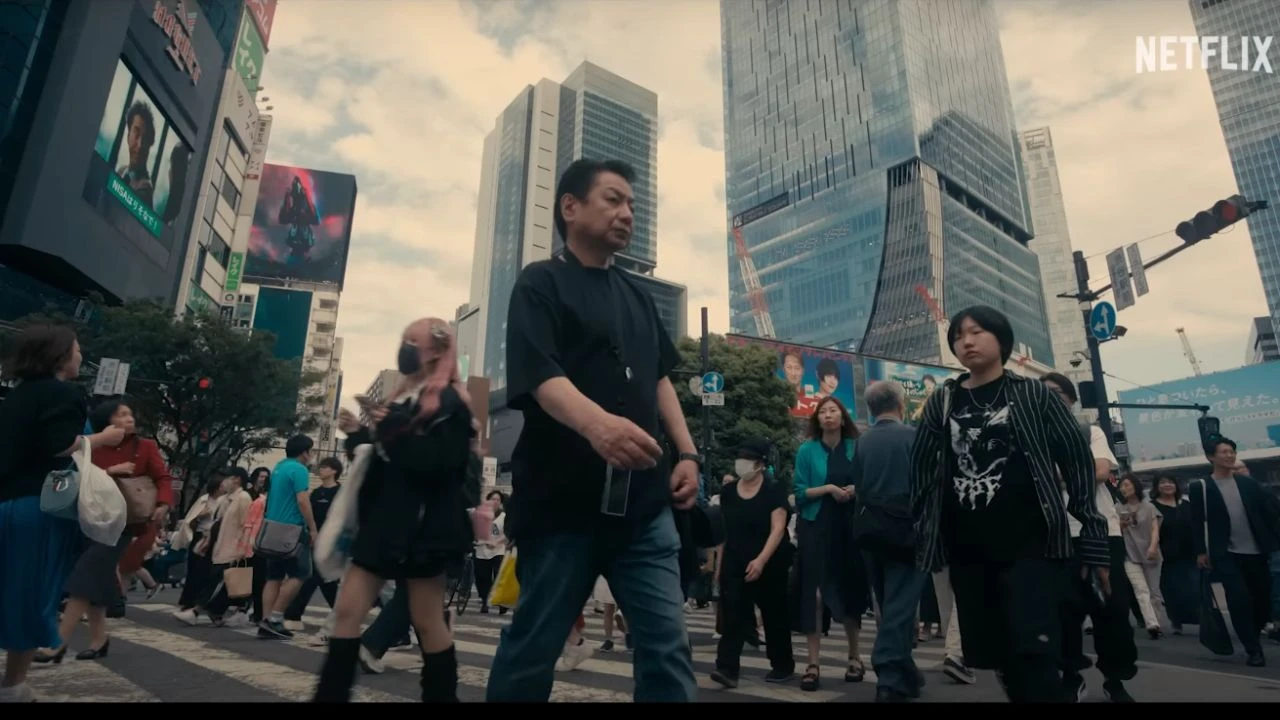 I am Ilary Filming in Shibuya Scramble Crossing, Shibuya, Tokyo, Japan (2)